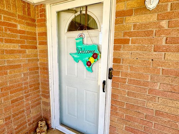 2nd image of 203 Cactus Dr