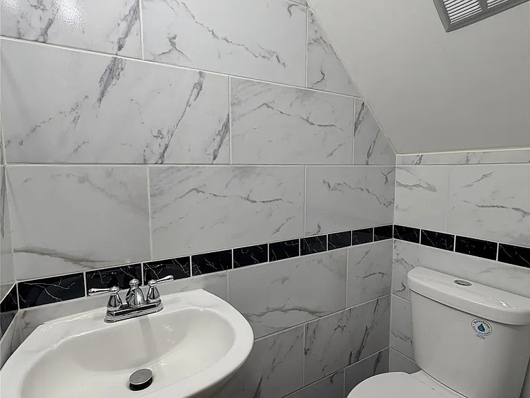 9550 Deering Dr #509 — Photo 10