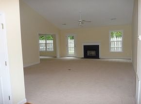 2nd image of 814 Sudbury Ct