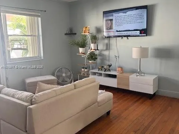 1258 Marseille Dr APT 4, Miami Beach, FL 33141