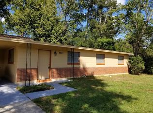 6621 Valiant Dr, Jacksonville, FL 32210