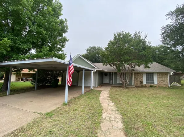 704 Holly Hill Rd, Mineral Wells, TX 76067