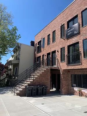 1st image of 4 E 4th St #3