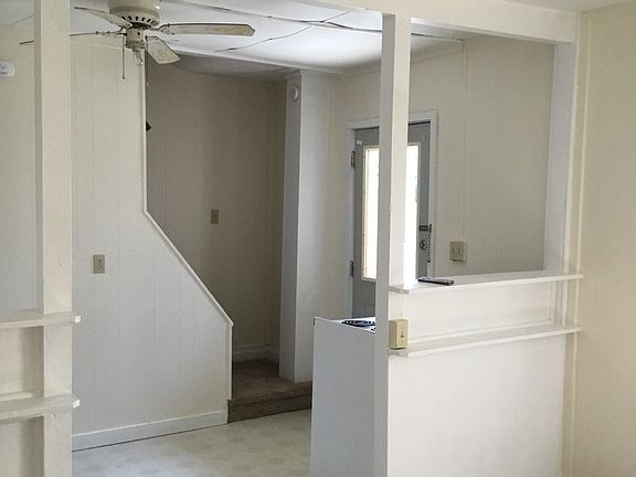 3rd image of 122 E High St #102