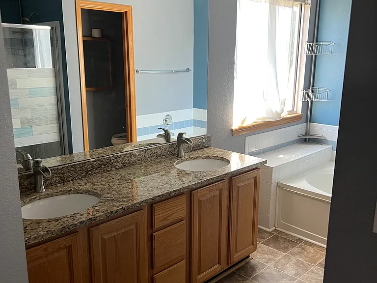 10525 Birch St — Photo 5