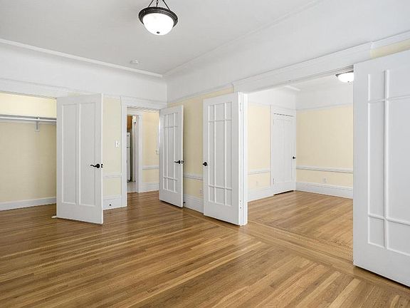 5th image of 901 Broderick St #7K