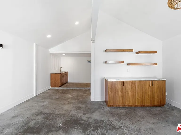 6415 Madden Ave — Photo 23