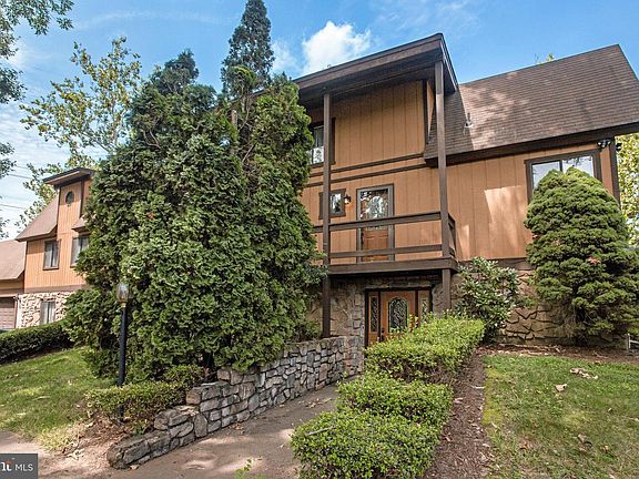 3rd image of 1033 Potomac Dr #840