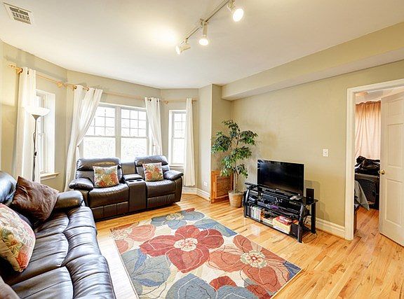 2nd image of 3800 N Troy St APT 3