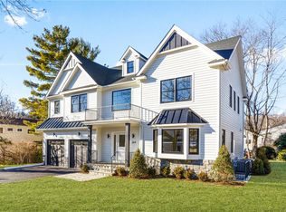 364 Daisy Farms Dr, Scarsdale, NY 10583