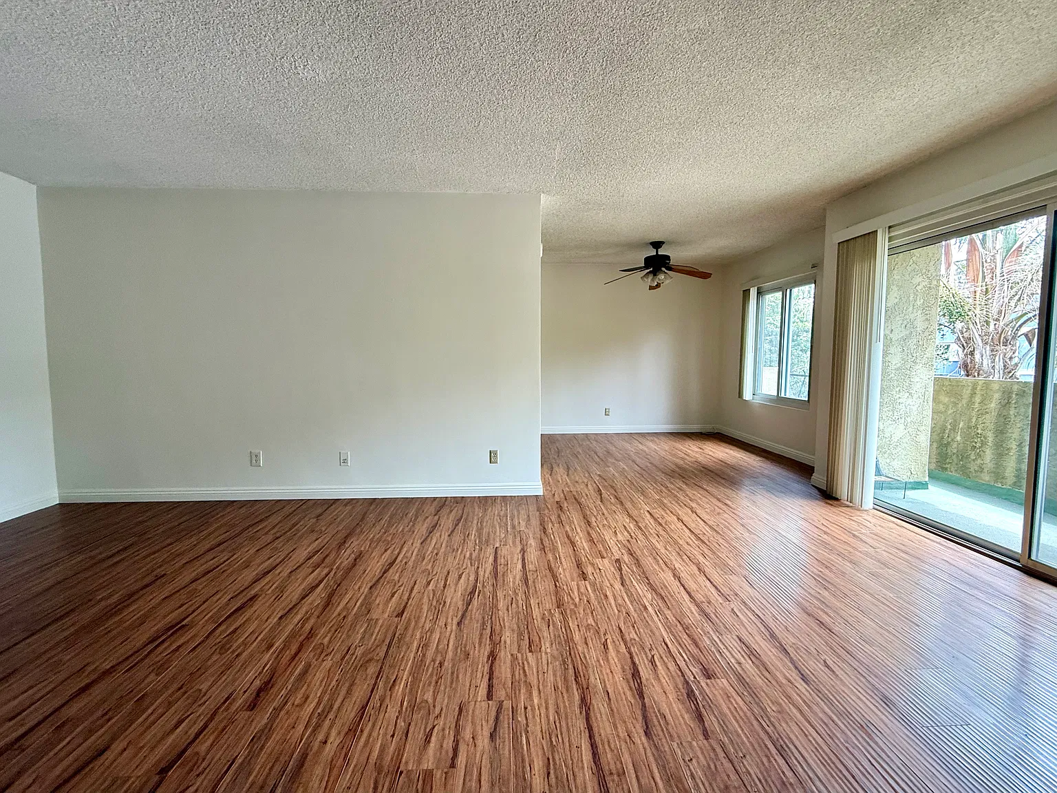 1 bed, 900 sqft, $2,500 — Photo 4