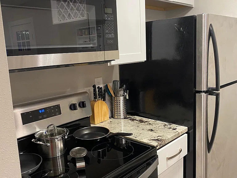 2201 N Garrett Ave #101 — Photo 7