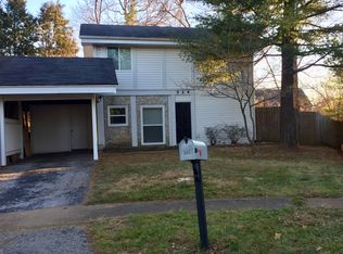 524 Briarhill Ct, Ballwin, MO 63021