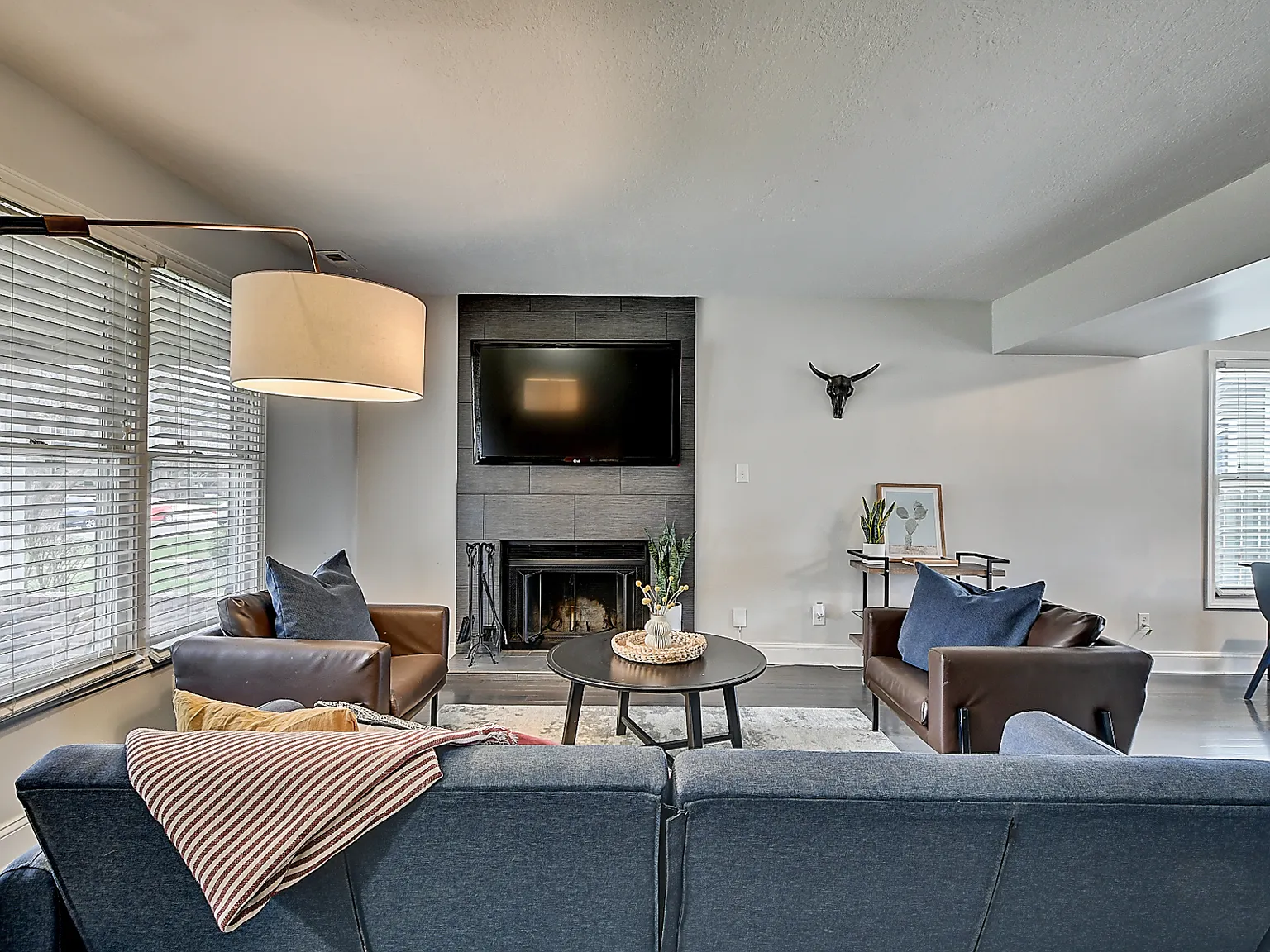 2 bed, 1.5 bath, 1120 sqft, $2,000 — Photo 4