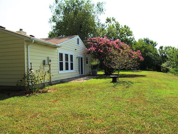 4th image of 1205 Eydon Ct