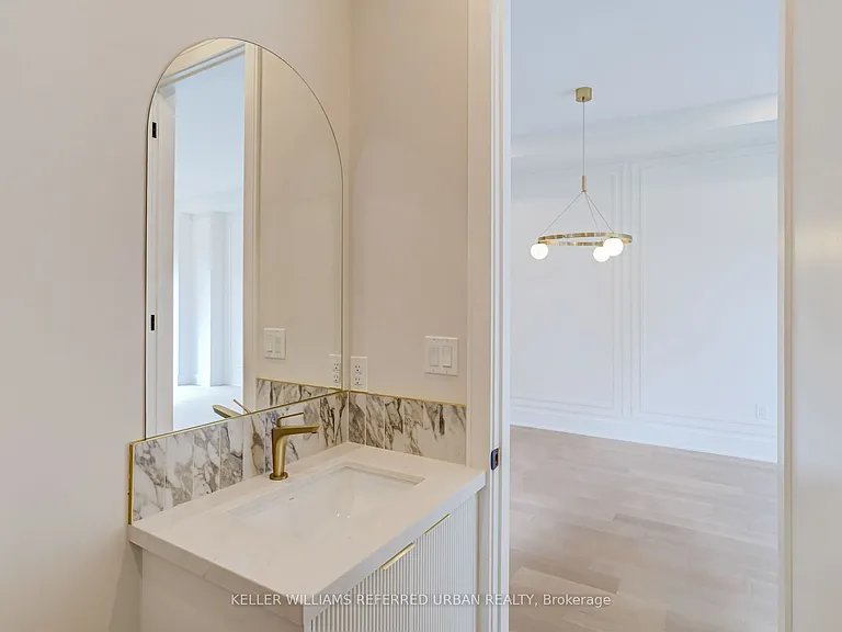 39 Wesley Ave — Photo 9