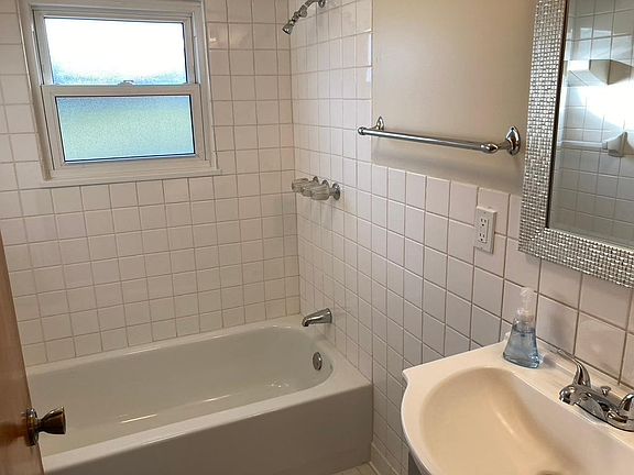 5th image of 8053 Lawrence Dr
