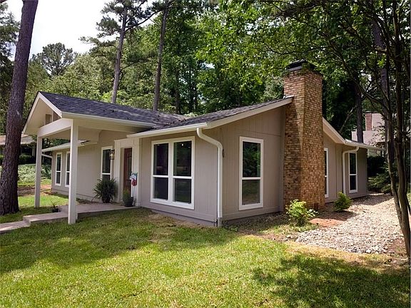 4th image of 1418 Tanglewood Dr E