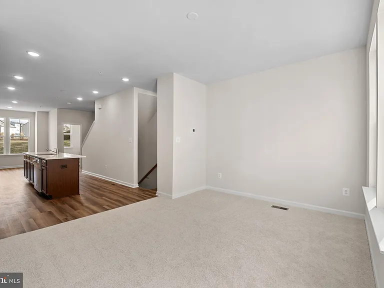 6045 Soho Way — Photo 11