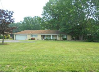 1522 N Rd Ne, Warren, OH 44483