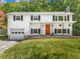 14 Hall Rd, Webster, MA 01570