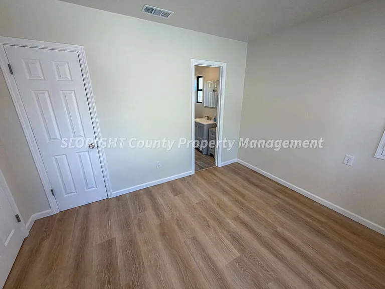 674 Leff St — Photo 5
