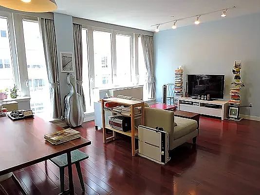 1st image of 125 W 21st St APT 9B