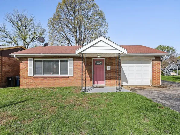 9729 Lilac Dr, Saint Louis, MO 63137