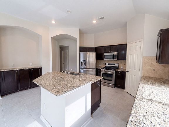2nd image of 1441 Forest Oaks Ct