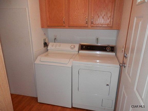 5th image of 1003 Forest Hills Dr