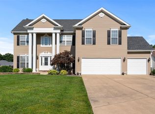 1202 Brown Bear Ct, Wentzville, MO 63385