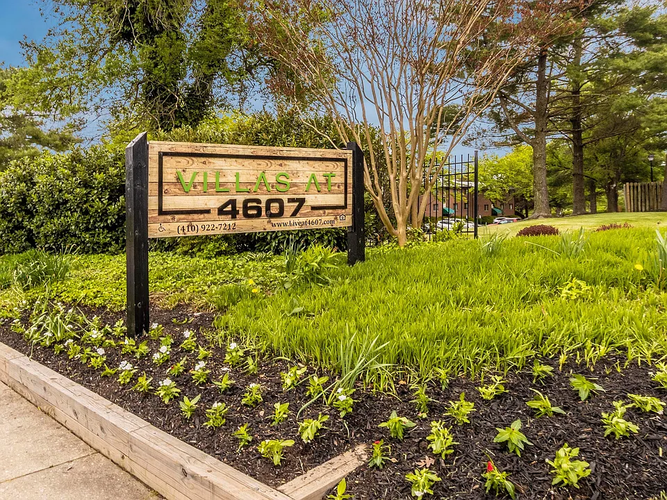 Villas at 4607