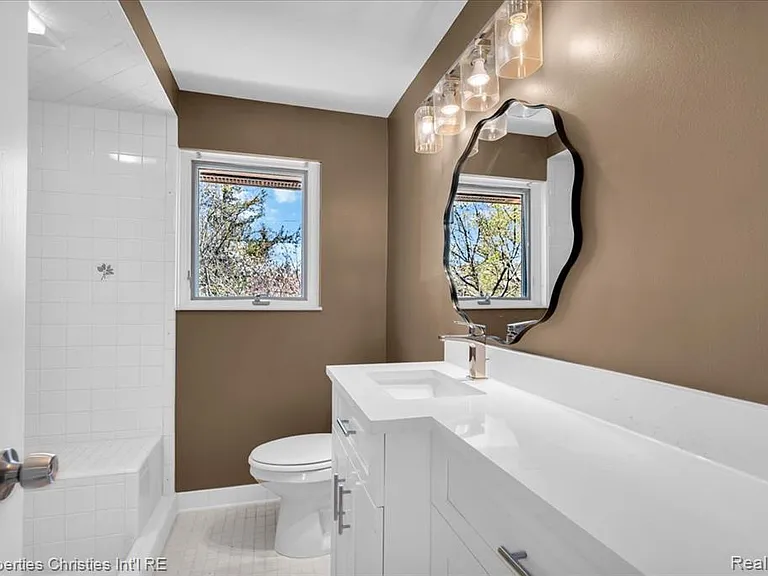1035 N Old Woodward Ave #5 — Photo 22