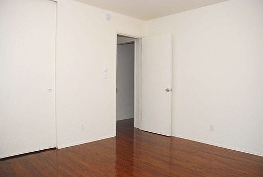 2nd image of 820 SE 190th Ave APT 148