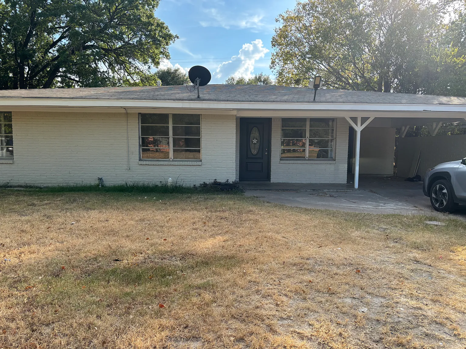 2216 Truman St — Photo 4