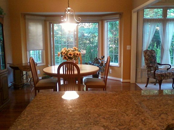 3rd image of 2751 Kentwood Dr