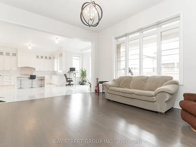 67 Nave St — Photo 9