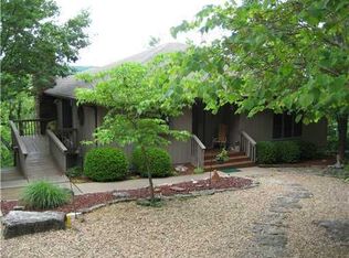 91 Table Rock Dr, Holiday Island, AR 72631