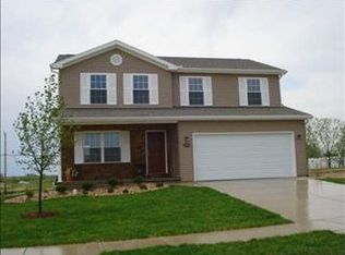 2901 Breezewood, Bloomington, IL 61704