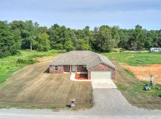 29192 Osage Hills Dr, McLoud, OK 74851