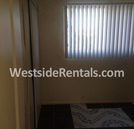 4th image of 400 E 120th St APT 10