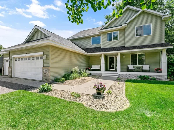 101 Big Woods Ct, Buffalo, MN 55313