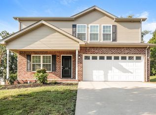 639 Big Hurricane Dr, La Vergne, TN 37086
