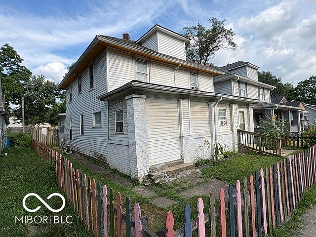 Listing photo 3