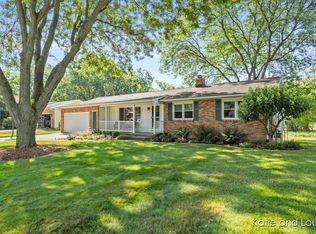 4432 Cloverleaf Dr SE, Kentwood, MI 49546