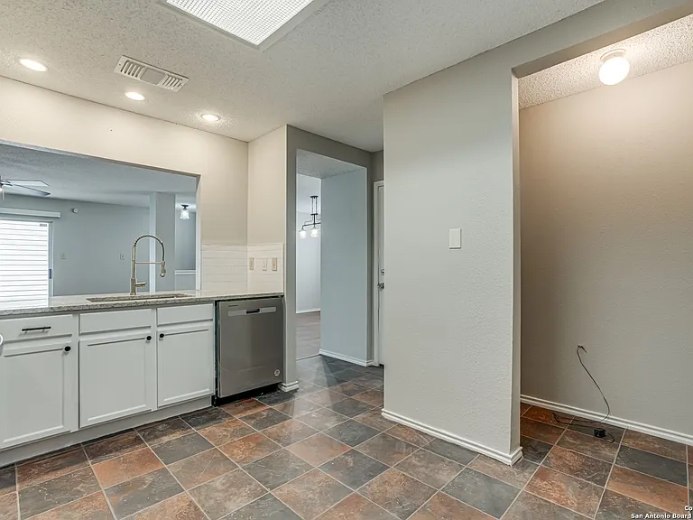 16522 Alwick Ln — Photo 24