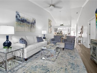 6770 Beach Resort Dr APT 2106, Naples, FL, 34114