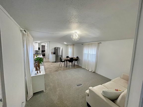 5th image of 8771 Chain O Lakes Dr