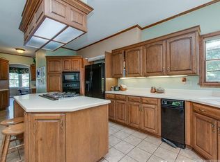 656 S Shore Dr, Forest Lake, MN 55025