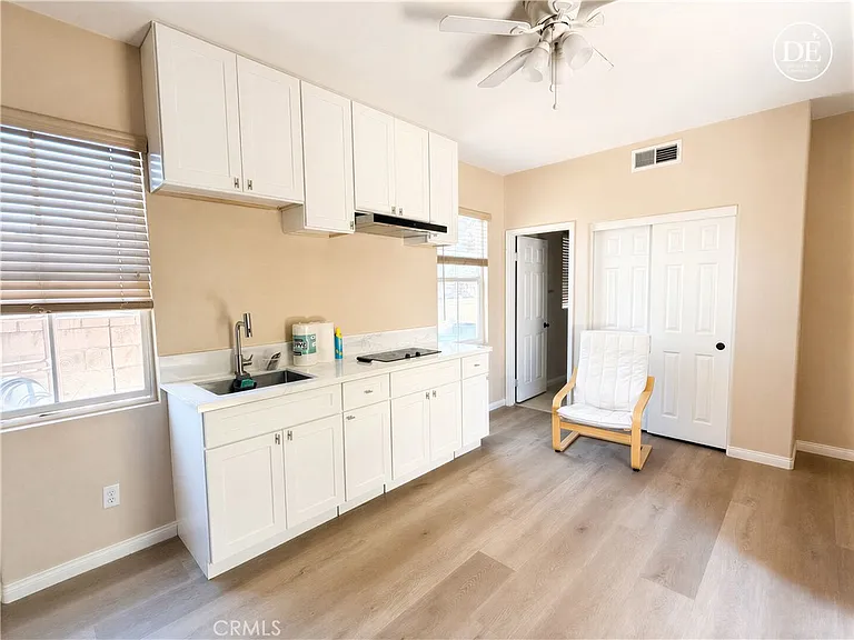 12609 Dupont Dr — Photo 5